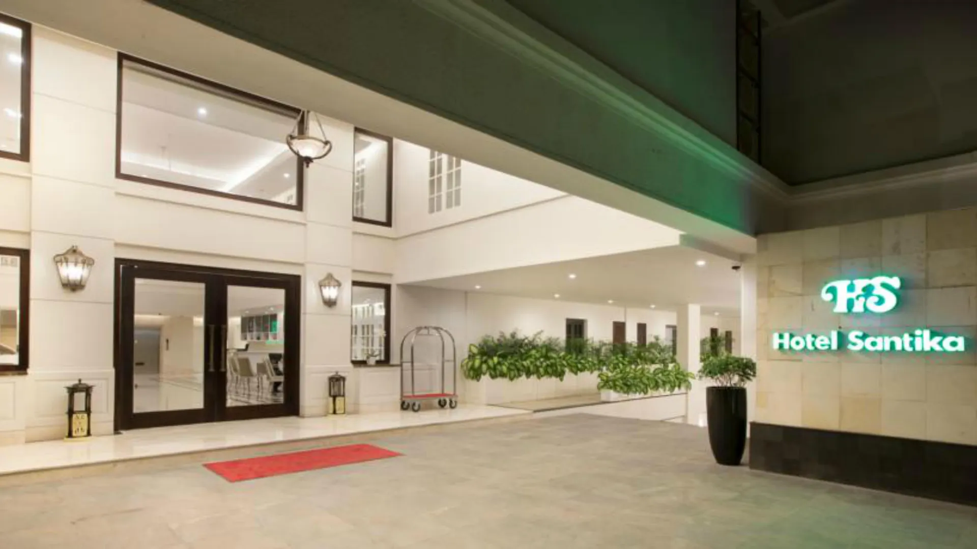 Hotel Santika Seminyak Indonesia
