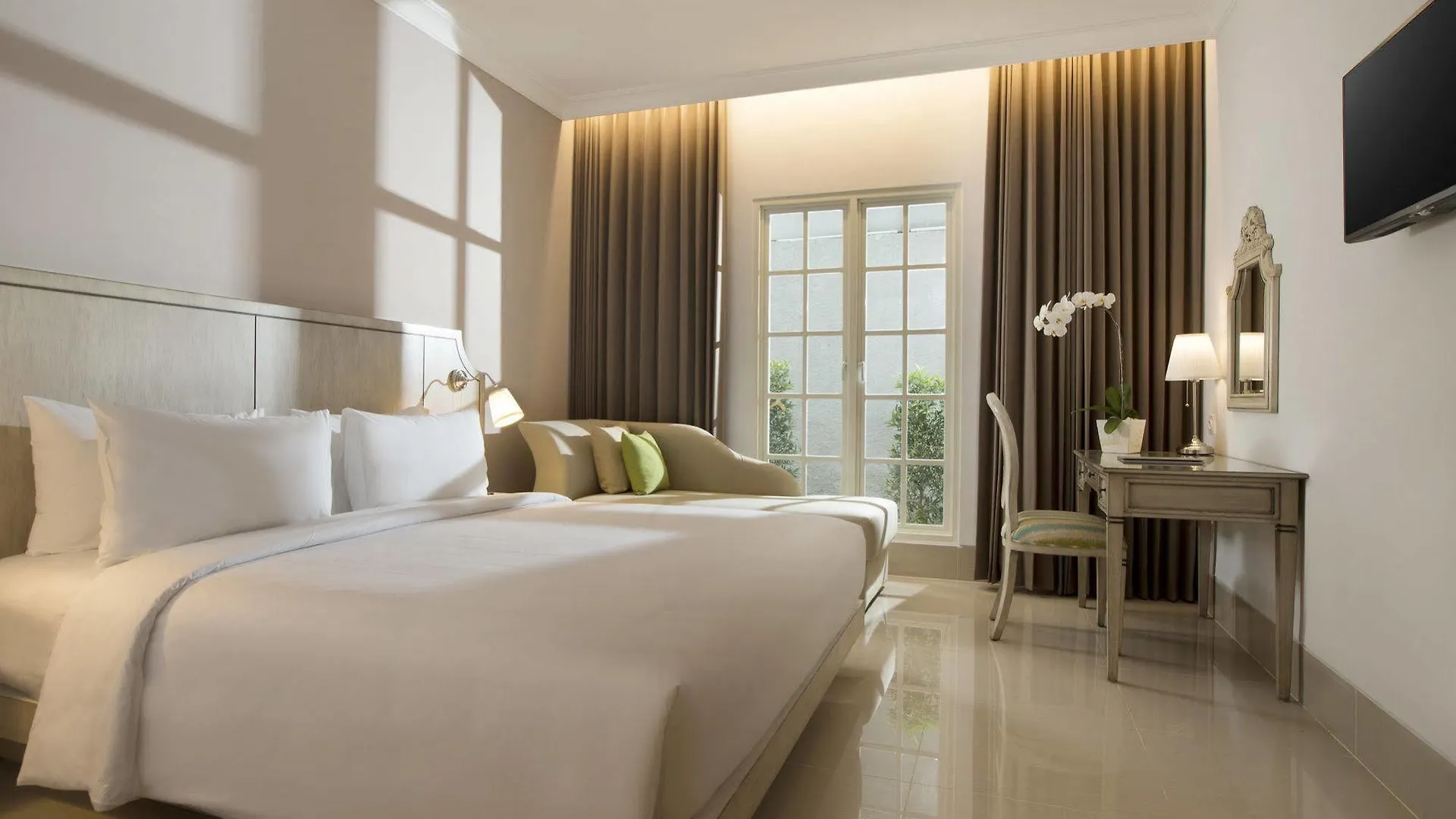 Hotel Santika Seminyak 3*, Seminyak (Bali)